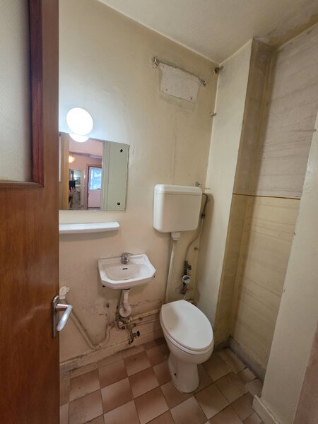 Titan, 5 minute parc IOR, Liceul Dante, chiar la metrou Nicolae Grigorescu