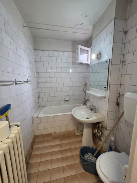 Titan, 5 minute parc IOR, Liceul Dante, chiar la metrou Nicolae Grigorescu