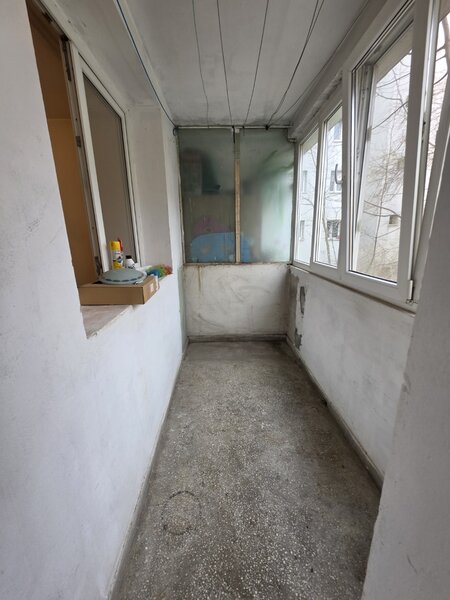 Titan, 5 minute parc IOR, Liceul Dante, chiar la metrou Nicolae Grigorescu